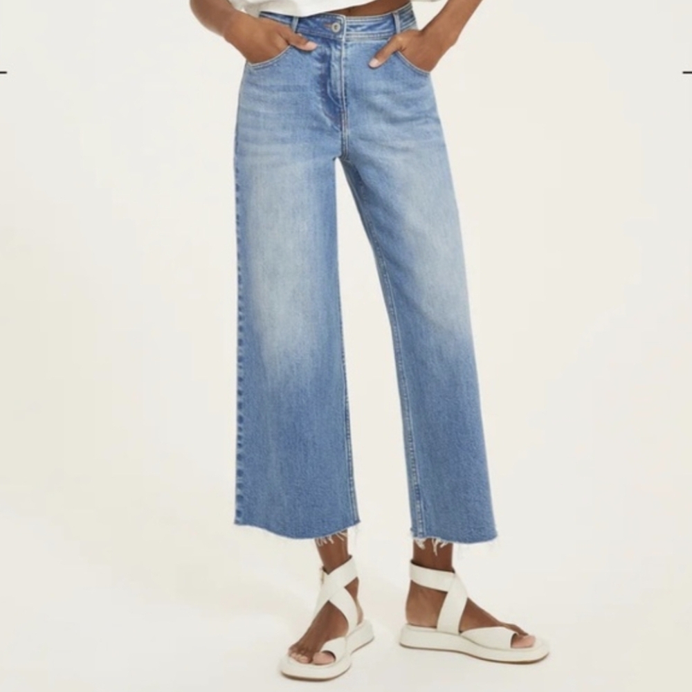 Something Navy Raw Edge Wide Leg Cropped Denim Jeans Size 8